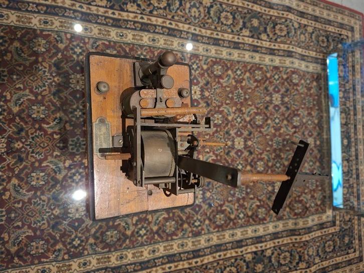 Télégraphe antiquité, Antiek en Kunst, Antiek | Meubels | Stoelen en Sofa's, Ophalen