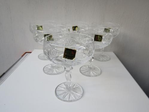 Ensemble vintage de 6 coupes à champagne en cristal au plomb, Antiquités & Art, Antiquités | Verre & Cristal, Enlèvement ou Envoi