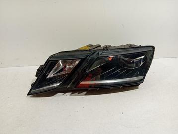 KOPLAMP LINKS Skoda Octavia Combi (5EAC) (5E1941015F) beschikbaar voor biedingen