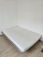 Lattenbodem + matras te koop, Huis en Inrichting, Slaapkamer | Matrassen en Bedbodems, Ophalen, Gebruikt, 140 cm, Twijfelaar