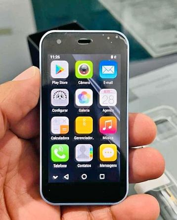 Mini-smartphone met Android beschikbaar voor biedingen