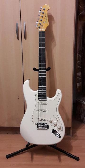 J&D Stratocaster  beschikbaar voor biedingen