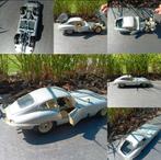 Burago Jaguar (1961) schaal: 1/18, Auto's, Beige, Leder, Bedrijf, 2 zetels