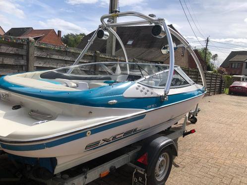 Excel Wellcraft met Wakeboard tower, Sports nautiques & Bateaux, Speedboat, Comme neuf, 3 à 6 mètres, Essence, 120 à 200 ch, Polyester