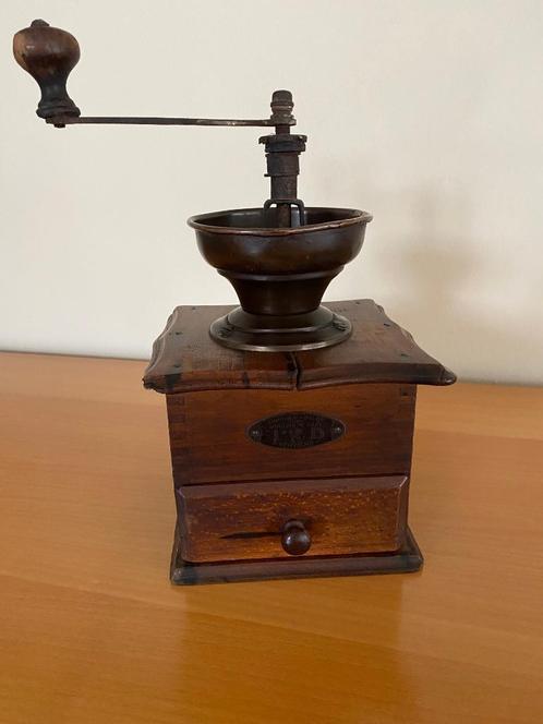 Oude koffiemolen ID Verviers, Antiek en Kunst, Antiek | Keukengerei, Ophalen of Verzenden
