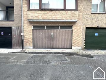 Garage te huur in Ieper disponible aux enchères