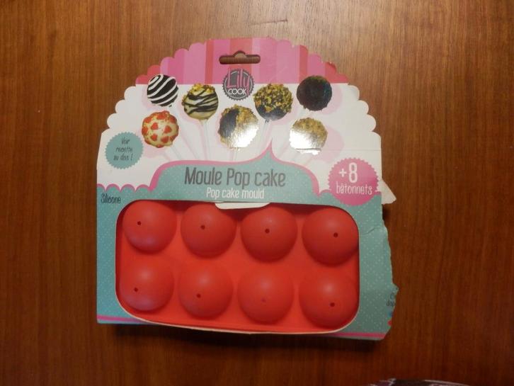 (43) -1 moule a pop cake - neufs -, Maison & Meubles, Cuisine | Vaisselle, Neuf, Autres types, Enlèvement ou Envoi