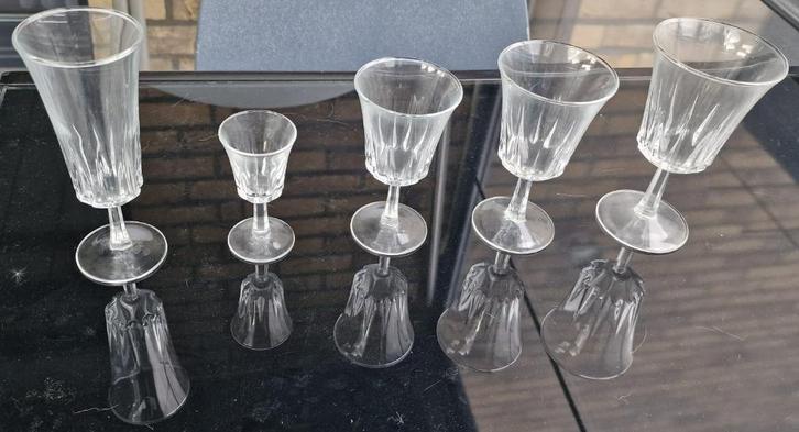 50-delige vintage glazen set Franse stijl, Antiek en Kunst, Antiek | Glaswerk en Kristal, Ophalen of Verzenden