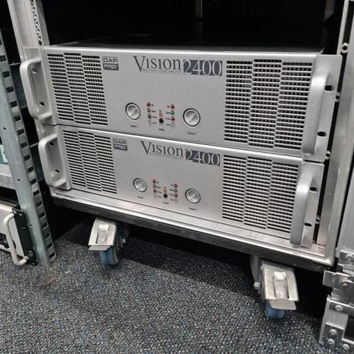 DAP VISION   2 x 1950 watt  versterker  !!, Audio, Tv en Foto, Luidsprekerboxen, Zo goed als nieuw, Ophalen