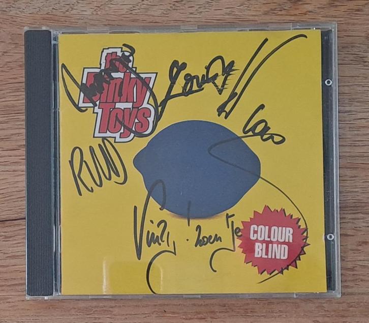 The Dinky Toys - Colour Blind (signed!), Cd's en Dvd's, Cd's | Pop, Gebruikt, 1980 tot 2000, Ophalen of Verzenden