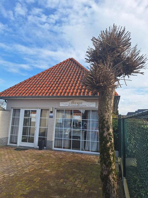 Te huur 266m2  kantoor en of winkelinrichting/magazijn, Zakelijke goederen, Bedrijfs Onroerend goed, Parkeerplaats, Huur