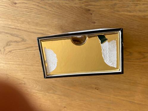 Doosje met flesjes parfum victoria’s secret, Handtassen en Accessoires, Uiterlijk | Parfum, Ophalen