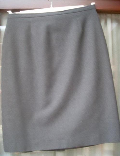 Grijze rok maat XL, Kleding | Dames, Rokken, Gedragen, Maat 46/48 (XL) of groter, Grijs, Ophalen of Verzenden