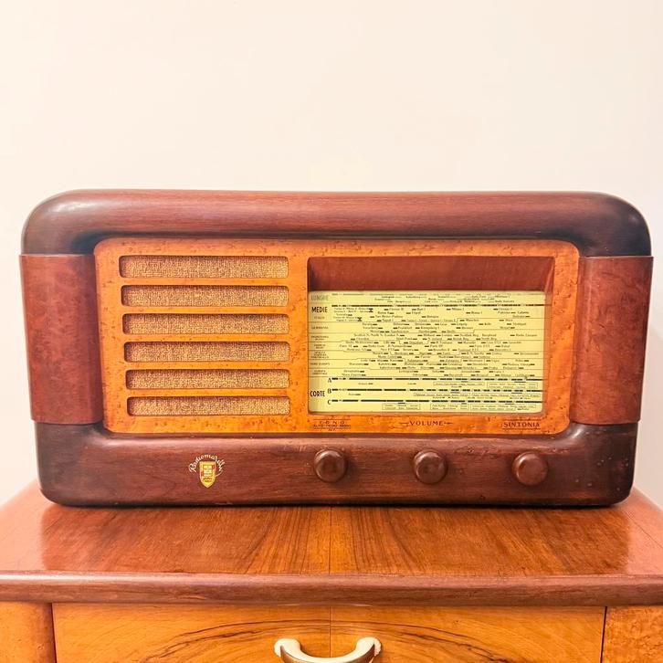 RADIO À TUBE RARE RADIOMARELLI NILO BIANCO 1940 VINTAGE, Antiquités & Art, Antiquités | TV & Hi-Fi, Envoi