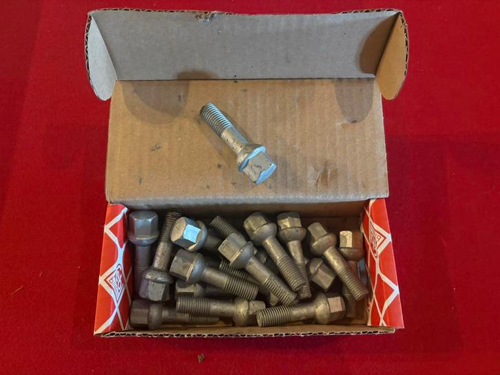 Wielbout M12x1,5 lengte 61 mm, Autos : Pièces & Accessoires, Pneus & Jantes, Véhicule de tourisme, Neuf, Enlèvement ou Envoi