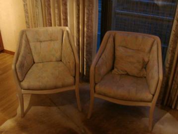brocante: 2 kuipzeteltjes merk deknuddt beschikbaar voor biedingen