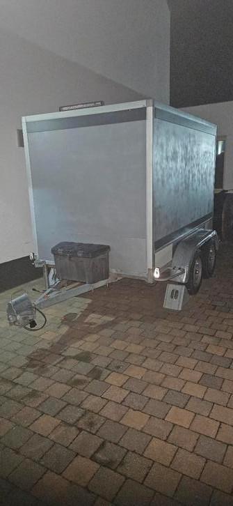 Gesloten remork 2m40 lang 1m50 breed 1m50 hoog beschikbaar voor biedingen