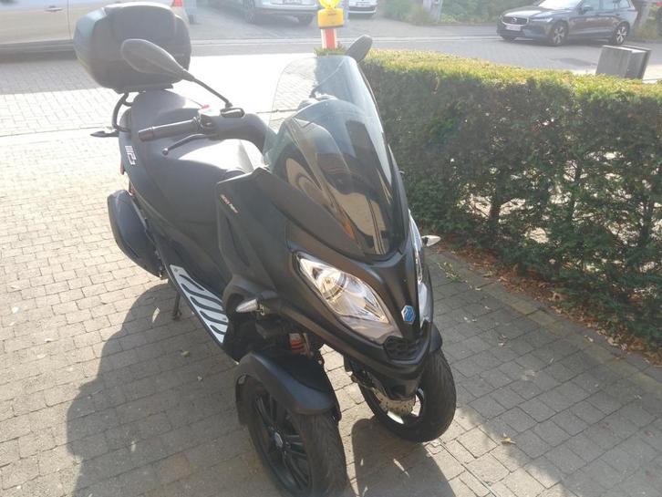 Nieuwstaat Piaggio MP3 HPE 300 Sport, Motoren, Motoren | Piaggio, Particulier, Sport, 12 t/m 35 kW, 1 cilinder, Minimaal motorrijbewijs A1