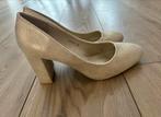 Gouden pumps, Kleding | Dames, Schoenen, ANDERE, Pumps, Beige, Ophalen of Verzenden