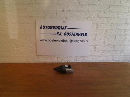 Ruitmechaniek 4Deurs links-voor van een Volkswagen Touran, Auto-onderdelen, Ruiten en Toebehoren, Volkswagen, Gebruikt, 3 maanden garantie