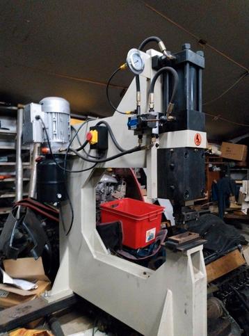 Auto gereedschap en Werkplaats machines tekoop beschikbaar voor biedingen
