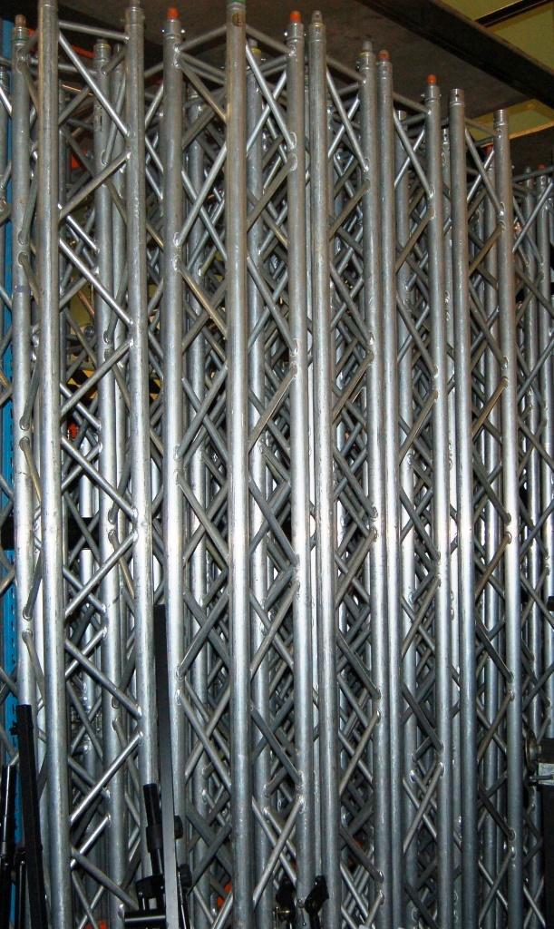 GLOBAL TRUSS F34/300 - SET DE 4X, Musique & Instruments, Pieds, Utilisé, Pied, Enlèvement