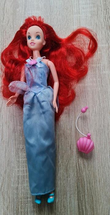 Vintage barbie ariel :  1997 simba toys China, Enlèvement ou Envoi, Comme neuf