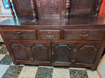 Ancien meuble  beschikbaar voor biedingen