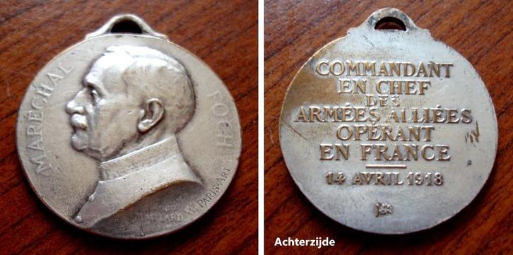 Medaille Marechal Foch commandant-chef gealieerden 1914-18, Postzegels en Munten, Penningen en Medailles, Brons, Verzenden