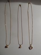 3 chaines dorées et 2 pendentifs, Bijoux, Sacs & Beauté, Pendentifs, Comme neuf, Avec perle, Fleur ou Plante, Autres matériaux