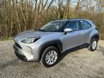 TOYOTA YARIS CROSS HYBRIDE AUTOMAAT 1.5i 116PK 2025 NIEUWST*, Auto's, Stof, 4 cilinders, 1490 cc, Bedrijf