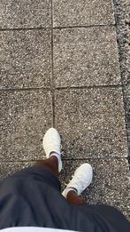 yeezy boost 350, Kleding | Heren, Schoenen, Ophalen of Verzenden, Zo goed als nieuw