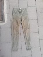 Skinny broek Bershka maat 34, Kleding | Dames, Spijkerbroeken en Jeans, Ophalen of Verzenden, W27 (confectie 34) of kleiner, Zo goed als nieuw