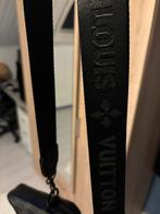 Lv schoudertas, Handtassen en Accessoires, Tassen | Schoudertassen, Ophalen, Zo goed als nieuw