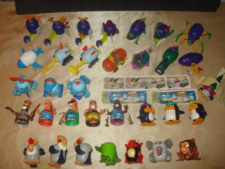 KINDER Lot de Séries Diverses Figurines avec Coquilles 1980, Verzamelen, Verrassingseieren, Zo goed als nieuw, Steekfiguren, Ophalen of Verzenden