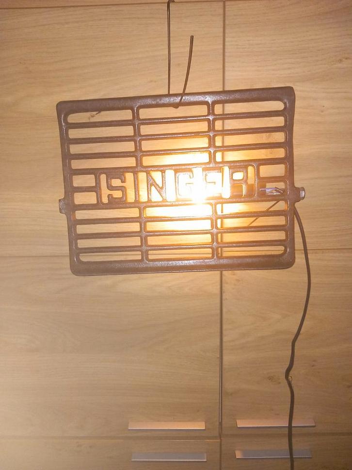 Lampe murale Singer, Antiquités & Art, Antiquités | Éclairage, Enlèvement ou Envoi