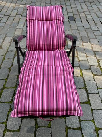 Nieuwstaat luxe relax zetel/ligbed 4 standen  25 €  beschikbaar voor biedingen