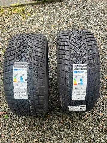 Nieuwe 255 40 18 dunlop sp wintersport 4d winterbanden beschikbaar voor biedingen