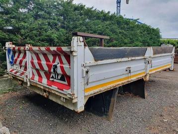 losse kipper losse kipper beschikbaar voor biedingen