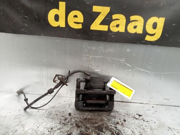 Remklauw (Tang) links-voor van een BMW 1-Serie, Auto-onderdelen, Remmen en Aandrijving, BMW, Gebruikt, 3 maanden garantie, Ophalen of Verzenden