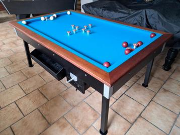 Billard à bouchons  beschikbaar voor biedingen