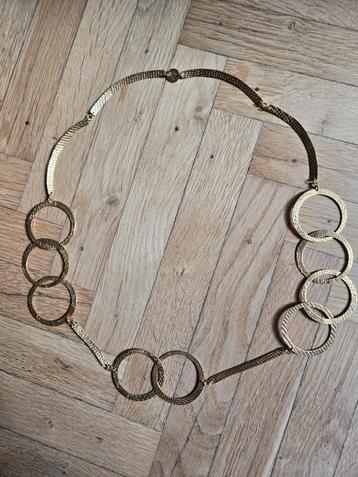 Collier doré style africain beschikbaar voor biedingen