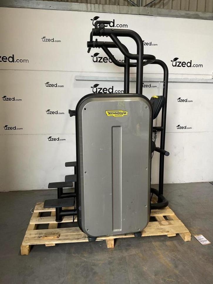 Technogym Selection Kneeling Easy Chin Dip – Noir, Sport en Fitness, Fitnessmaterialen, Zo goed als nieuw, Overige typen, Armen