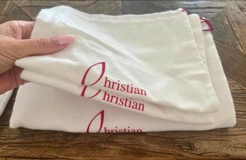 3 dustbags Christian Louboutin origineel wit beschikbaar voor biedingen