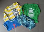 pakketje t-shirts korte en lange mouw 110/116 voor € 4, Enlèvement ou Envoi, Comme neuf, Garçon, Ensemble