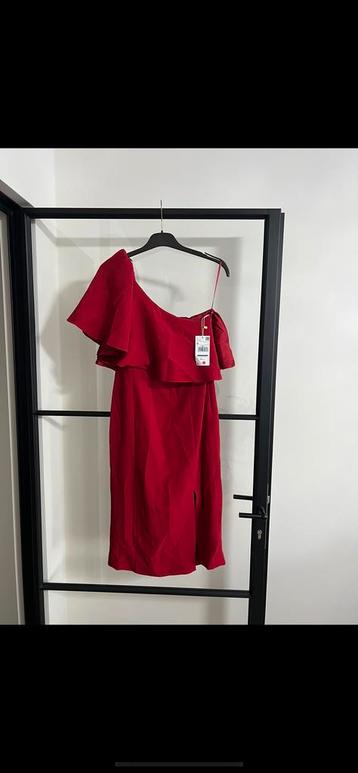 Mango New Red Dress beschikbaar voor biedingen