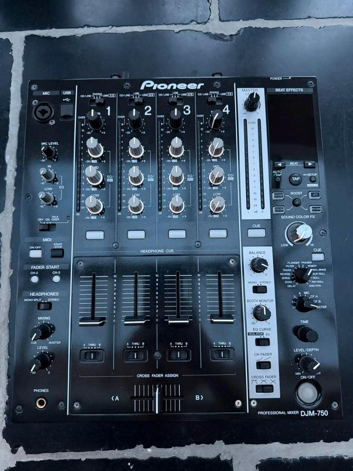 Pioneer DJM-750, Muziek en Instrumenten, Mengpanelen, Zo goed als nieuw, Ophalen of Verzenden