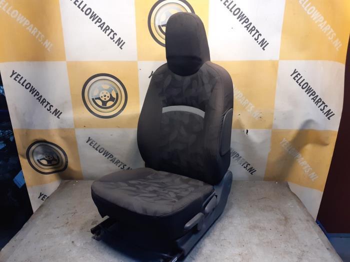 Stoel links van een Suzuki Alto, Auto-onderdelen, Interieur en Bekleding, Suzuki, Gebruikt, 3 maanden garantie, Ophalen of Verzenden