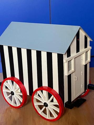 Unieke maquette van een handmade retro badkar beschikbaar voor biedingen