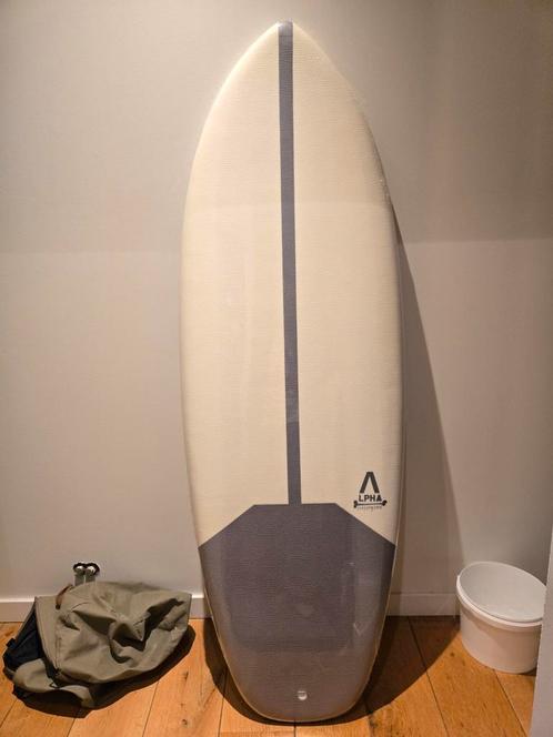 Nieuwe Soft Dog Alpha's 4'5/4'10/5'2/5'6/5'8 +vinnen & leash, Watersport en Boten, Golfsurfen, Nieuw, Shortboard, Met vinnen, Met koord